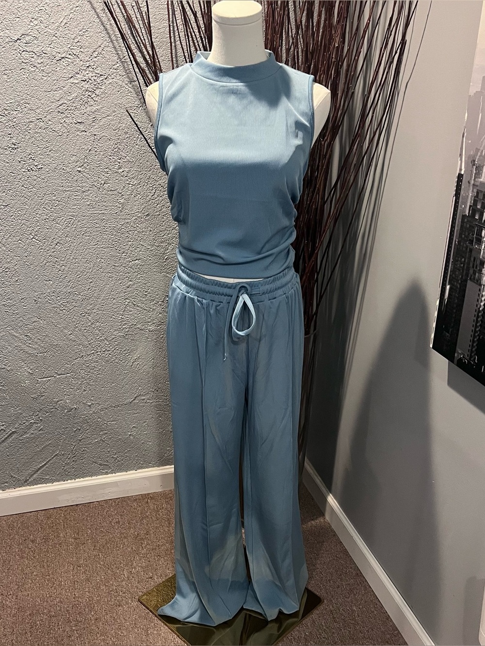 🌸AMAZON TWO PIECE BLUE SLEEVELESS LOUNGE SET SIZE MEDIUM🌸